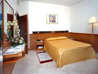 Hotel Diplomat Palace Rimini 4*,  İtalya