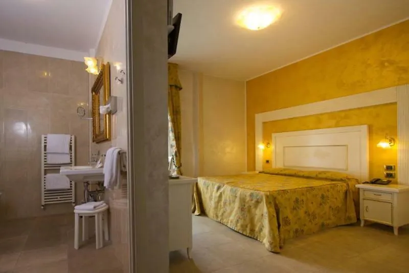 Hotel Diplomat Palace Rimini İtalya